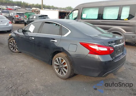 2017 Nissan Altima 2.5/2.5 S/2.5 Sl/2.5 Sr/2.5 Sv z USA, uszkodzony, nr VIN 1N4AL3AP4HC115547